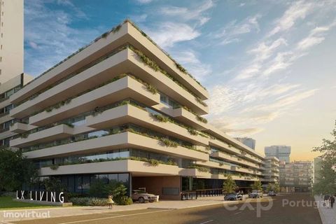 Apartamento T2 com 101 m2 +  arrecadação e um lugar de estacionamento. O LX Living é um empreendimento totalmente novo, de utilização mista, localizado nas Amoreiras, uma zona residencial e comercial muito requisitada no centro de Lisboa. Possui, por...