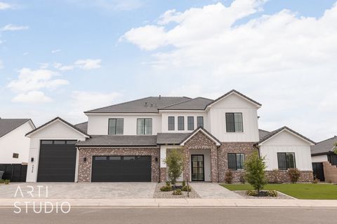 Large custom home in the super desirable Arbors subdivision in Little Valley. RV / boat garage gives you plenty of room for all the cars and toys! Gorgeous landscaping with large pool and spa, turf field & covered paver patio. Large chef's kitchen wi...