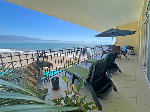 About 625 P De La Marina Ph A702 Ph A702 Enjoy the amazing view from this 7th floor Penthouse with 16ft 5 meters ceilings. It is located in Bay View Grand which is one of the condominiums with the highest demand in Marina Vallarta offering beautiful ...