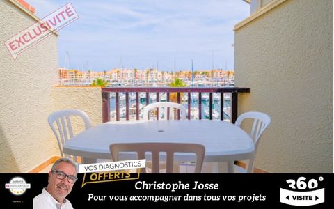 11370 PORT-LEUCATE, Christophe Josse, su asesor inmobiliario local le presenta este apartamento junto al mar con vistas al puerto y cerca de todas las tiendas. ENTRE EL MEDITERRÁNEO Y LOS PIRINEOS Port-Leucate, a 30 min del centro de Perpignan y a 40...