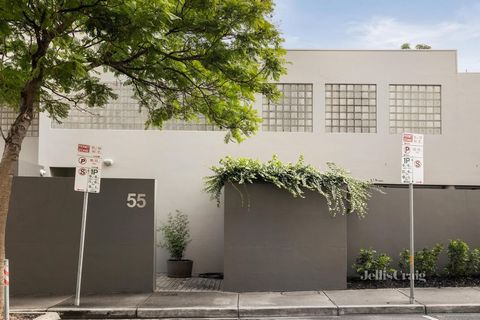 Expressions of Interest A first class opportunity for easy living with exceptional proportions and enticing potential both inside and out, this industrial prize affords sunlit simplicity amongst an esteemed and energetic Toorak Village precinct. With...