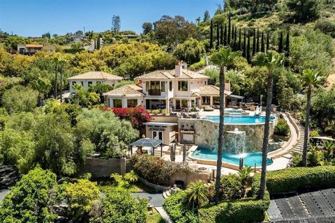 VIEWS, VIEWS, VIEWS. Welcome to Casa Del Lago, your own secluded magnificent luxury 2.6 acres completely fenced estate, reminiscent of an Old-World Italian Villa. With 4,246 sq ft in the main house and 428 sq ft in the separate Guest House, this luxu...