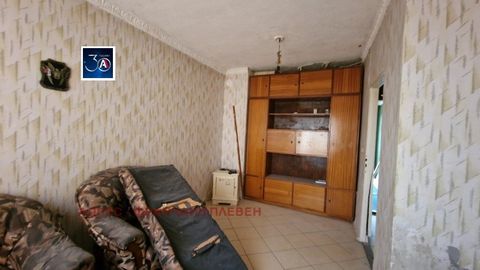 ''Address' Real Estate verkoopt een appartement met twee slaapkamers in ''Storgozia''. Het bestaat uit twee ruime slaapkamers, een keuken verenigd met een eetkamer, een gang met een inkomhal en een badkamer met toilet. De locatie in Storgozia biedt g...