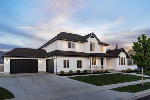 Tucked away yet conveniently located just minutes to the freeway, Skyridge High School, shopping and restaurants, you’ll find this 6524 square feet spacious home in the highly desired Lehi neighborhood of Vivian Estates. Completed in 2019, pride of o...