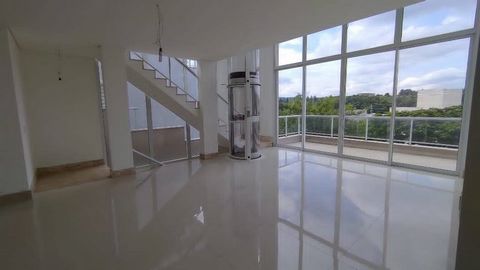 Beautiful House with 4 Suites for sale at Res. Burle Marx - Santana de Parnaíba House with large living room in two environments, kitchen, laundry area and laundry, with air conditioning infrastructure. House located in front of the square. Differenc...
