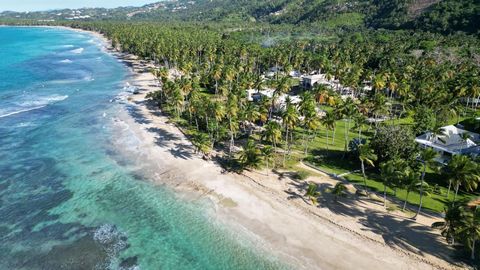 Once in a lifetime opportunity to own the last beachfront lot available on one of the worlds most beautiful beaches, Coson Beach , Las Terrenas in Dominican Republic . Ideal to build a beachfront villa or hotel. Neighboring mansions and small boutiqu...