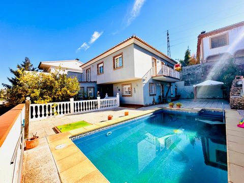 In the heart of the Monachil neighbourhood, with all the accesses to the capital at hand and all the services you may need such as schools, doctors, supermarkets, bus stop... Five minutes from Granada and the Serrallo shopping centre, we have this sp...