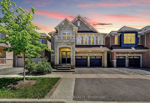 Great Opportunity to own a 4400sf(approx), 5 Bdrm Detached House + 2 Bdrm Finished Bsmnt with Sep Entrance! This stunning, modern detached house offers an unparalleled living experience with its contemporary design & upgrades. Boasting an open floor ...