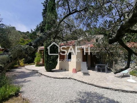 Ideally located in the heart of a private estate, this attractive single-storey villa offers 93m² of living space. Comprising 5 rooms, it features 3 bedrooms, a functional kitchen, a bright living-dining room, a bathroom, a separate toilet, and a sho...