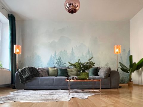 Hier lässt es sich aussergewöhnlich leben, in diesem ganz neu, von einer Interior Designerin, eingerichteten MAGIC FOREST Design-Luxus-Apartment, im Wald Stil. Eine Einrichtung, die keine Wünsche offen lässt, für Gäste die das Besondere lieben. Hier ...