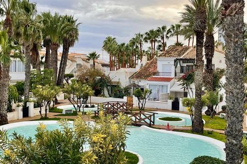 Stay in this wonderful studio in Roquetas de Mar in front of the beach. There is a shared pool where you can enjoy refreshing dips or can also rest in the community garden while the barbecue meals are being prepared. This studio is ideal for a vacati...