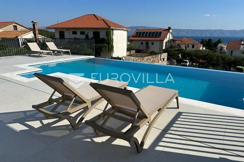 Hvar, Jelsa, just completed residential building with outdoor pool. It is divided into two floors. On the ground floor there is a furnished apartment consisting of a kitchen with dining room, living room, hallway, bathroom and two bedrooms, one of wh...