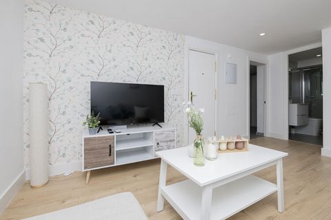 This beautiful apartment, recently renovated, is located on the first floor of a building without lift and offers a simple and cosy style. The living room is equipped with air conditioning and Smart TV. The separate kitchen has a ceramic hob, washing...