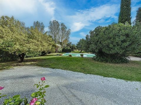 Propriété - 18 pièces - 650 m2