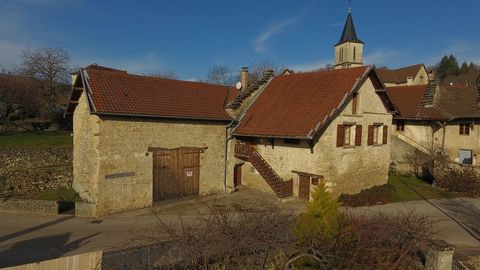 Maison à vendre 3 pièces 73 m² plus 415 m² de dépendances LOMPNAS (01)