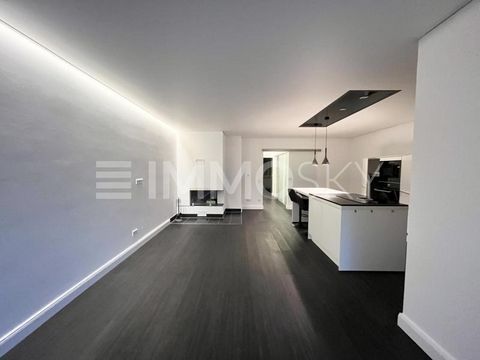 Diese schöne Wohnung im 3. Stock lässt keine Wünsche offen. Auf einer Wohnfläche von 62 m² erwartet Sie eine luxuriöse Wohnatmosphäre, die durch hochwertige Materialien und eine durchdachte Gestaltung überzeugt. Die Wohnung verfügt über zwei Zimmer, ...