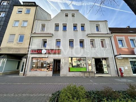 Attraktive Kapitalanlage im Herzen Erlangens: Wohn- und Geschäftshaus mit 5% Mietrendite Steigerung auf 5,3% möglich Zum Verkauf steht ein vollständig saniertes und modernisiertes Wohn- und Geschäftshaus im belebten Zentrum von Erlangen. Das Objekt s...
