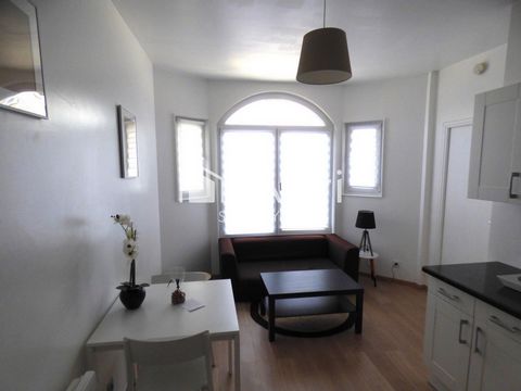 Appartement 2 pièces au dernier étage sans travaux