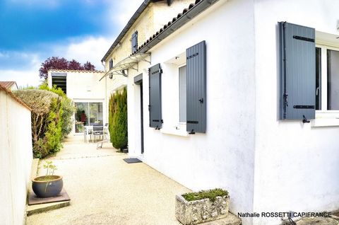 Maison à vendre 6 pièces LA GREVE SUR MIGNON (17)Maison de charme avec jardin paysagé et dépendance 133 m² habitables sur 967 m² de terrain