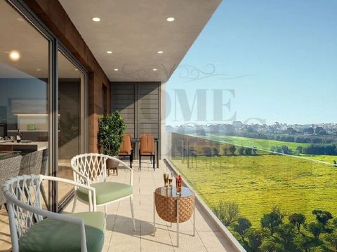 Situated in the new area of Alcochete, this development consisting of five buildings, offers exquisite apartments with typologies from T1 to T5 Duplex. This fabulous Penthouse has direct elevator access to the convivial floor, this is located on the ...