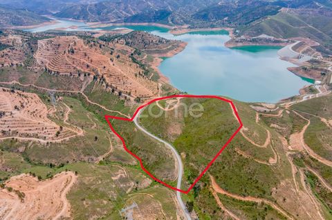 Identificação do imóvel: ZMPT558620 Have you ever thought of investing in one of the most fascinating regions of the Algarve, enjoying a landscape filled with beautiful green hills and tranquility in the midst of nature? I have the privilege of prese...