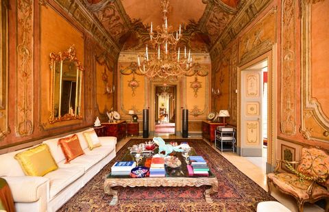 LECCE In the heart of the Baroque city we are delighted to offer for sale a prestigious historic building, known as 