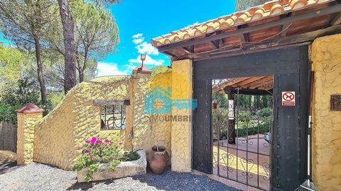 InmoUmbría bietet dieses Cortijo FINCA TURISMO EN VALLE GRANERO zum Verkauf an. Etwa 40 Minuten mit dem Auto trennen sie dieses herrliche ländliche Paradies von den wunderschönen Stränden von Huelva. Das Anwesen befindet sich im Valle Granero in der ...