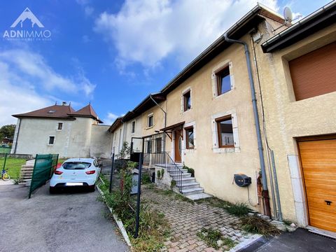 CHARM AND AUTHENTICITY The ADN Immo agency offers you this charming village house of 102m2 (135m2 useful) in the town of Péron. Completely renovated, it includes a beautiful bright living space, a fully equipped kitchen, 2 spacious bedrooms, 1 office...