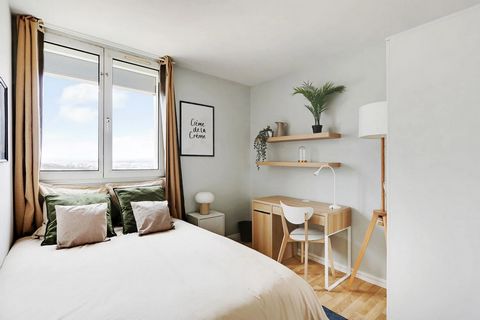 Make this cocoon your new home! This 9 m² room has been completely redesigned and decorated in grey and white tones, giving it a modern touch. Rented fully equipped, it includes a double bed, storage space and a desk. All you have to do is put your b...