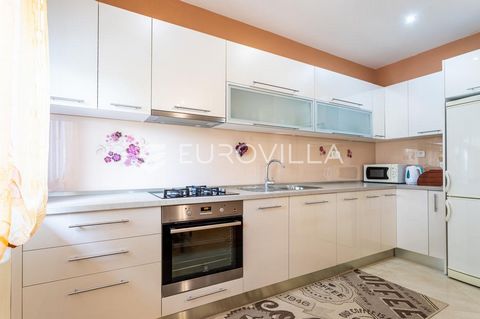 Trogir, two-bedroom apartment located on the ground floor of a smaller residential building. It consists of a hallway, two bedrooms, a bathroom, a kitchen with a dining room, a living room and a terrace. It has one outdoor uncovered parking space. Th...