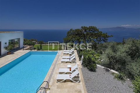 6-Bedroom Villa with Uninterrupted Sea View in Fethiye Faralya Faralya is a rural neighborhood located in the easternmost part of the world-famous holiday resort Fethiye. With its unique nature and famous Kabak Bay, which hosts an uninterrupted sea v...