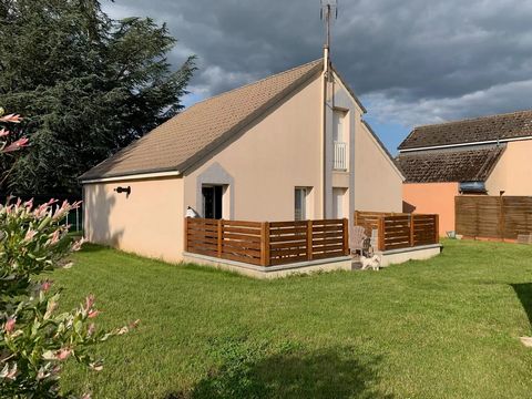 Located in a pretty village close to Le BLanc, move in ready with no works and a low maintance garden. Light and illuminous property, good energy rating due to a wood pellet burner and modern electric radiators, and a good sized open plan kitchen/din...