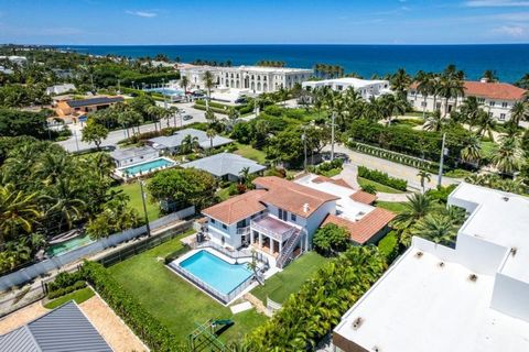 Unique opportunity only moments to the pristine beaches of Ocean Ridge with public and private entry points, 6260 N. Ocean Blvd. is ready for immediate occupancy. Sited on an oversized lot the home features 4,400 TSF 6 bedrooms and 4.1 baths with upd...