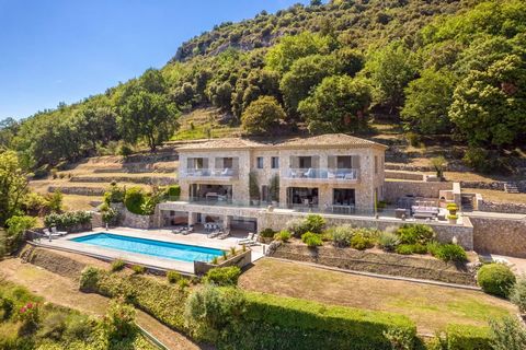 This beautiful stone built villa of 420m² was constructed in 2011 with modern references to traditional Provencal architecture. The villa has a panoramic sea and mountain view from Cap Ferrat to the Esterel Mountains. The villa is over three floors a...