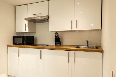 Welcome to Sojo Stay London! Our one-bedroom apartment on Camden Road is the perfect urban oasis for 2-3 guests. With a comfortable double bed and a sofa bed, you'll have plenty of space to relax after a day of exploring London. The apartment is cent...