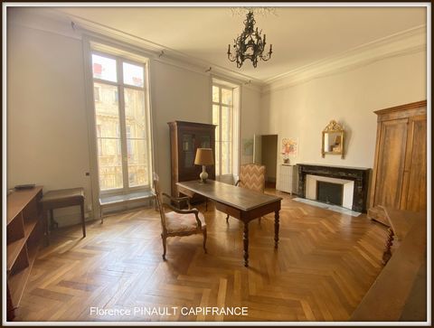 Dpt Hérault (34), à vendre MONTPELLIER appartement T10 de 249 m²