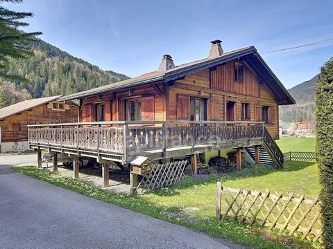 Dpt Haute Savoie (74), à vendre LES CONTAMINES MONTJOIE chalet de 180 m² - Terrain de 980,00 m²