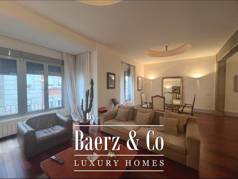 Baerz & Co SELLS LUXURY APARTMENT IN ENSANCHE DE VALENCIA. In a unique building, this magnificent home is located, distributed in a spacious living room with large windows and very high ceilings, an equipped kitchen with a living area, with three bed...