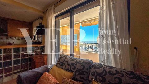 ¡Tu refugio en el corazón del Casco Antiguo de Altea! Descubre este maravilloso apartamento en el emblemático Casco Antiguo de Altea, que te ofrecerá unas impresionantes vistas al mar desde la comodidad de tu nuevo hogar. Con una superficie de 77 m²,...