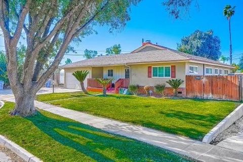 KING OF THE HILL! The last house on the cul-de-sac at the top of Ronald Street, adjacent to the mammoth field of Washington Elementary, a California Blue Ribbon School. In addition, the property is fenced in with 6 redwood giving it a private and sec...