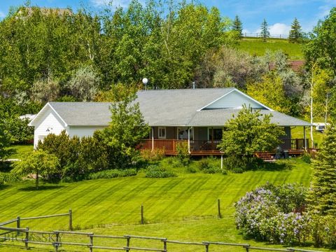 6.5+ acres encompassed by 360 DEGREE MOUNTAIN VIEWS! Welcome home to this 5 bedroom, 3 bath, 3,472 square foot home located only moments from Bozeman, Belgrade, Bozeman Yellowstone International Airport & Big Sky with the Madison and Gallatin rivers ...