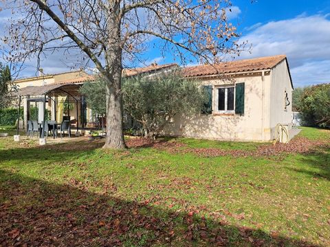 Villa plain pied 102 m2 4 pièces terrain de 750 m2 Oraison (04)
