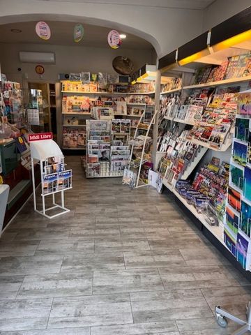 TABAC PRESSE LOTO À NÎMES (30)AVEC APPARTEMENT !!! FERMER LE DIMANCHE