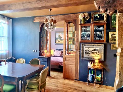 **HONFLEUR Sainte-Catherine** Charmant duplex avec cour privée, vie de plain-pied, 3/4 chambres