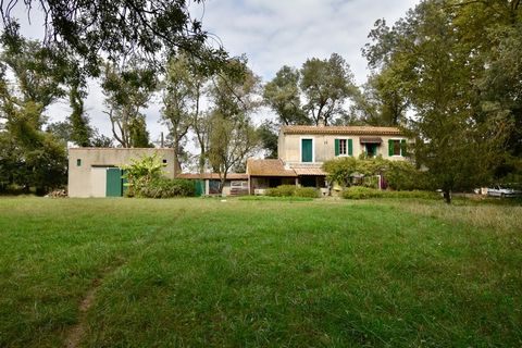 Dpt Bouches du Rhône (13), à vendre FONTVIEILLE propriete P5