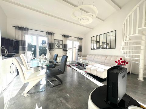 Maison de 71 M2 +20 M2 de mezzanine. (3 chambres)