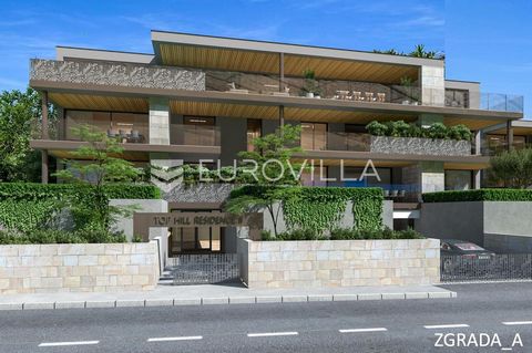 Istria, Novigrad, in a modern new building, apartment with a net floor area of 136.36 sqm with three bedrooms on the ground floor of a building with 8 apartments. The apartment (B-P-L) with a closed area of 98.50 sqm consists of an entrance hall, an ...