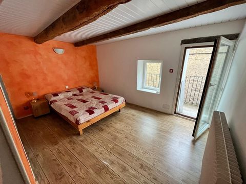 Beautiful village house for sale in the hamlet of Morignole commune of La Brigue, completely renovated house of 80 m2 on three floors. Composed of a kitchen open to the living room, two large bedrooms, two bathrooms, a balcony, an attic, a large cell...