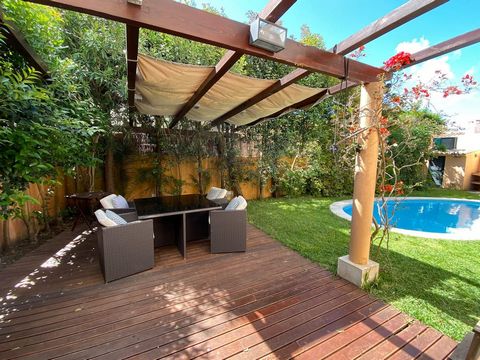 This charming villa is located in Areia, merely 30 minutes from Lisbon by car and 5 minutes from Cascais and Estoril. The closest beach within walking distance is Guincho (Just 1 km away) renowned for kite and board surfing and offers rentals and sur...