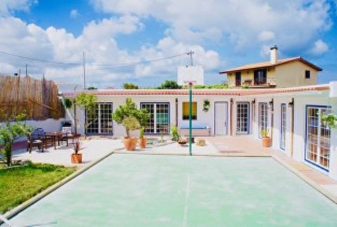 In the back of the garden this new apartment (total floor space with one bedroom at approx 50m2 and with added bedroom 60m2 ), which we named Ziggy Zaza after my grand-daughter, has its own terrace, a living with a modern open kitchen and great wifi/...